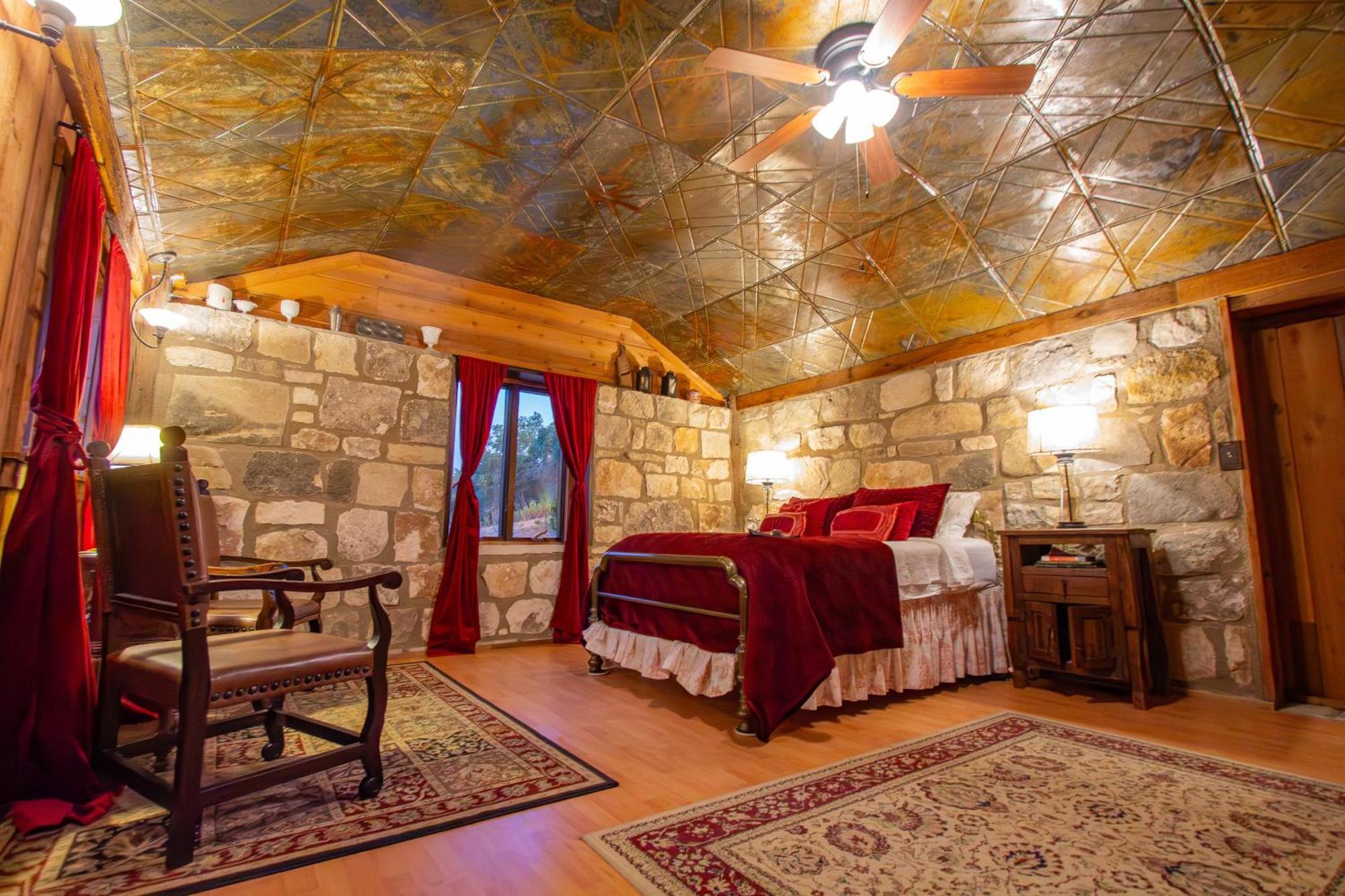 フレデリックスバーグ A Barn At The Quarry Bed & Breakfast エクステリア 写真